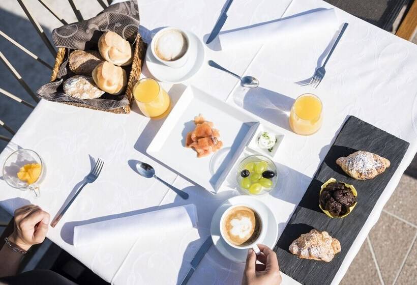 فندق Ansitz Rungghof