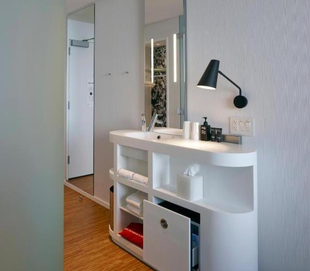 هتل Citizenm Miami South Beach