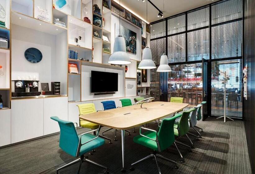 هتل Citizenm Miami South Beach