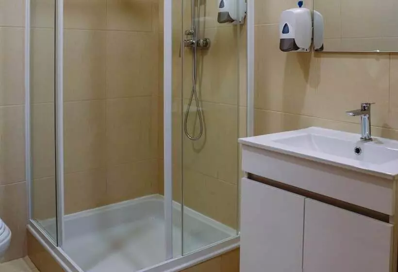 ホテル Cova De Lobo