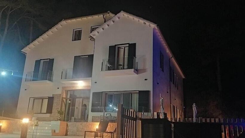 Отель La Casa Del Pantano