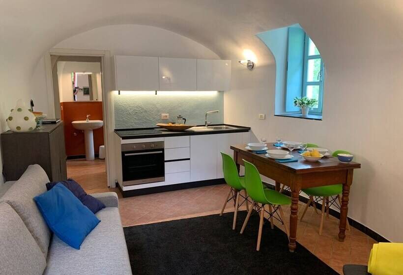 Otel Medieval Mountain Oasis With A Private Garden And Incredible Mountain View