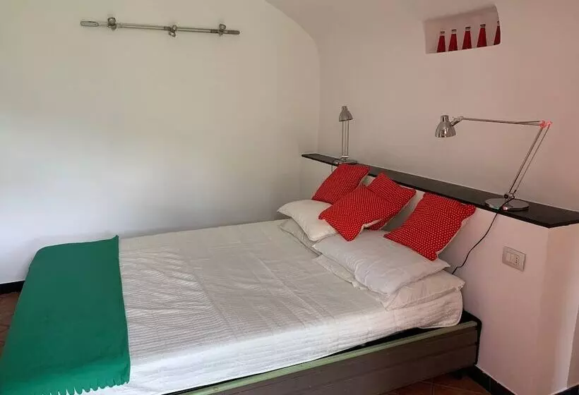 Hotelli Medieval Mountain Oasis With A Private Garden And Incredible Mountain View