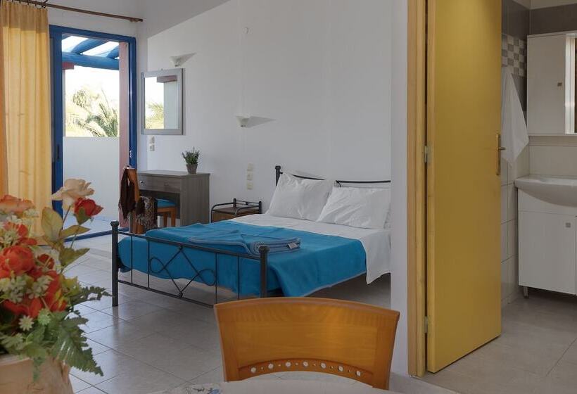 בית מלון כפרי Palm Bay By Estia