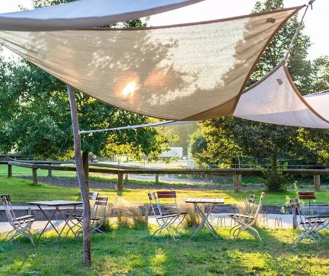 Hotelli Project June