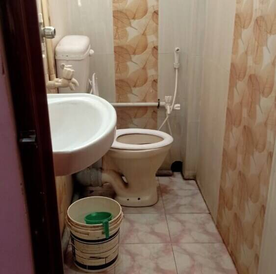 ホテル Biswabani Guest House