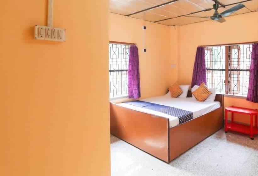 ホテル Biswabani Guest House