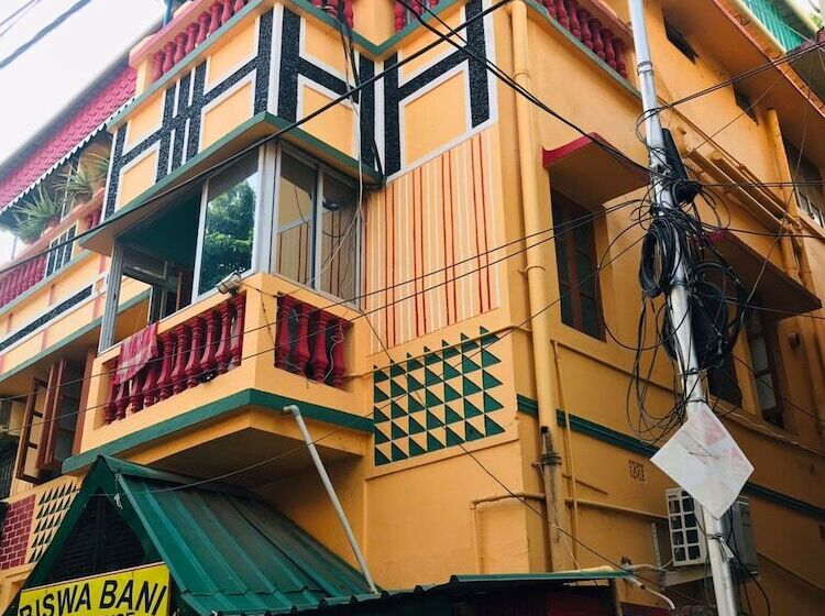 ホテル Biswabani Guest House