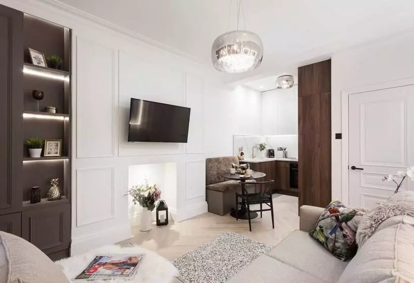 هتل Tanner Row Suites