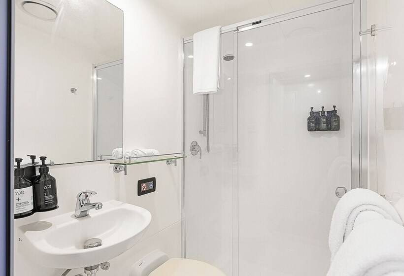 酒店 Whitsunday Explorer Small Ship Cruising