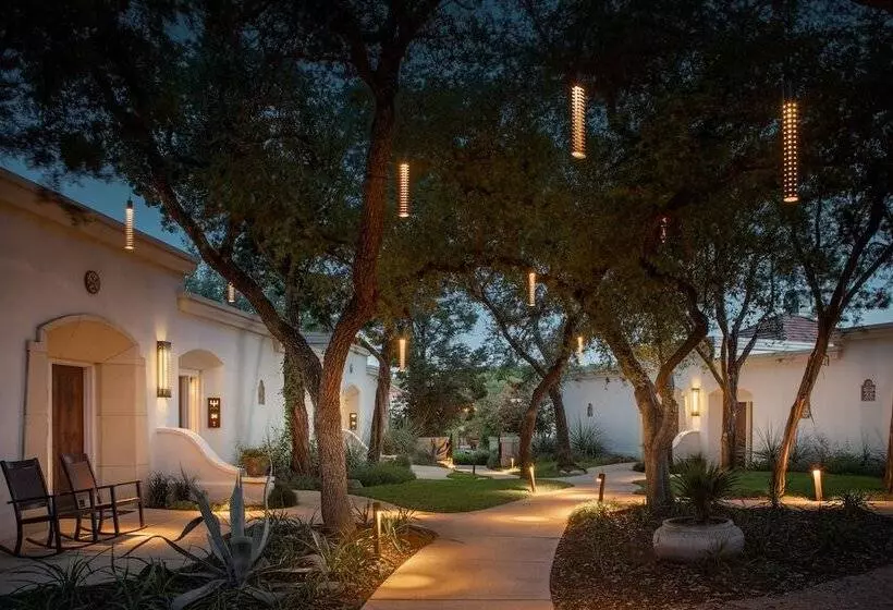 Villas At La Cantera Resort & Spa