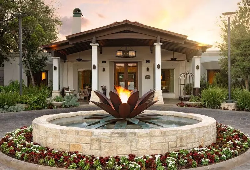 Villas At La Cantera Resort & Spa