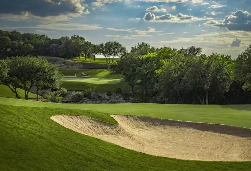 Villas At La Cantera Resort & Spa