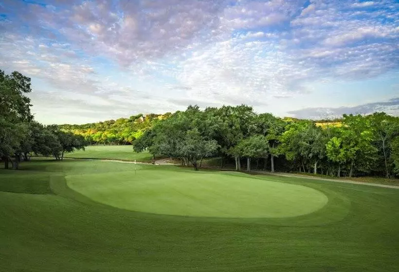 Villas At La Cantera Resort & Spa