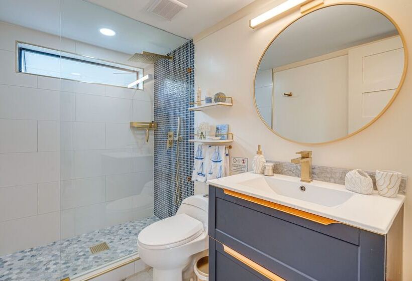 Lago Vista Home W/ Putting Green, Pool, & Jacuzzi