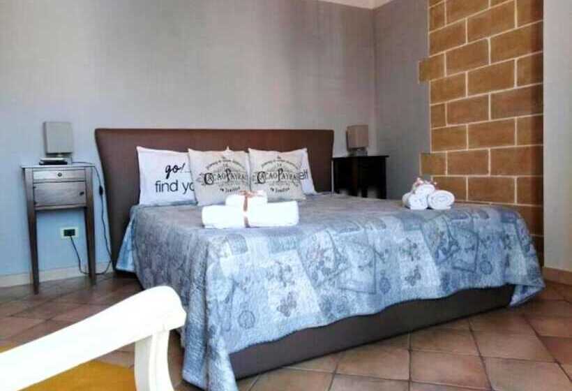 پانسیون Avola Opera House