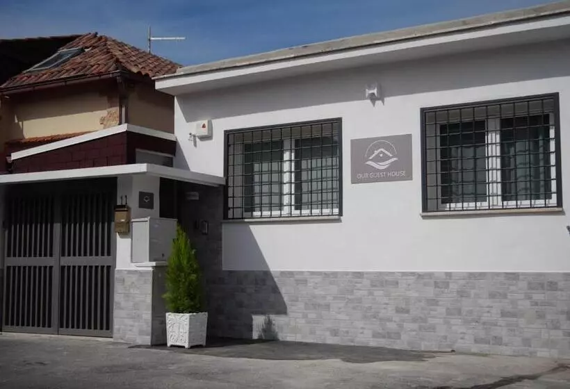 پانسیون Our Guest House