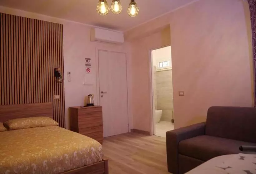 پانسیون Our Guest House