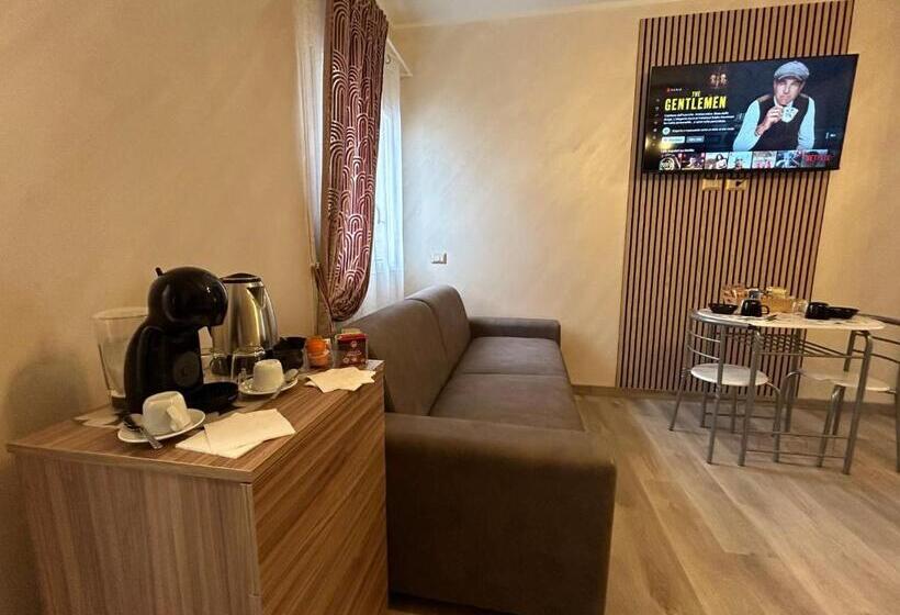 ペンション Our Guest House