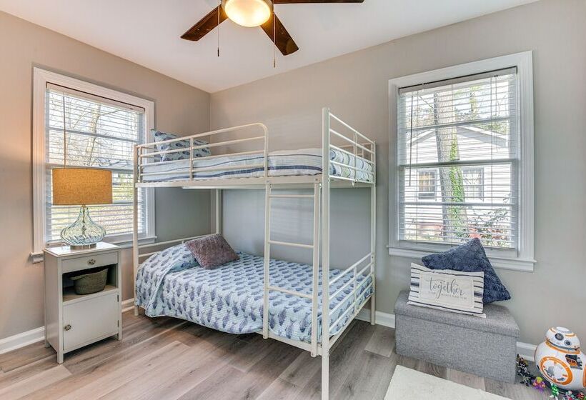 Pet Friendly Mableton Home W/ Grill & Fire Pit!