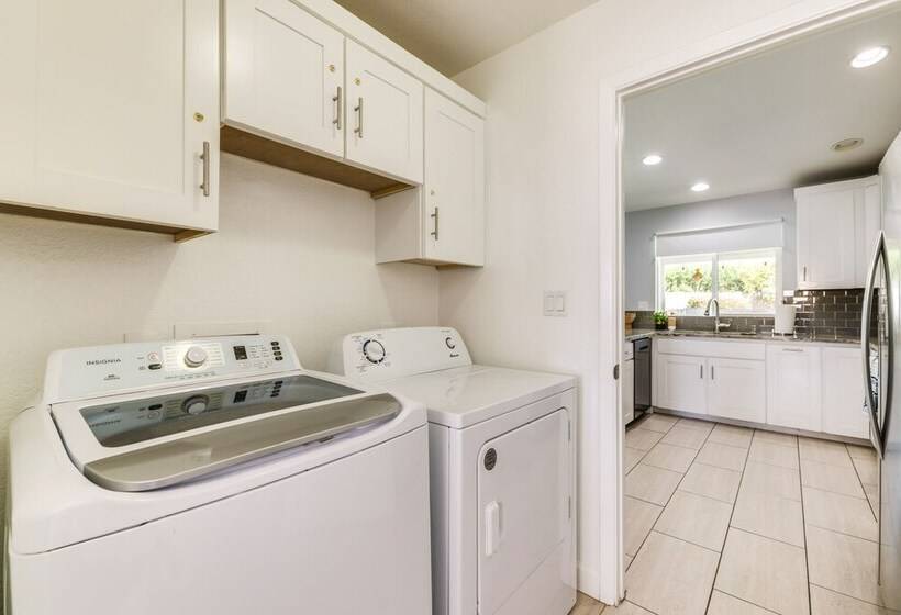 Phoenix Home W/ Private Pool, Fire Pit & Swing Set