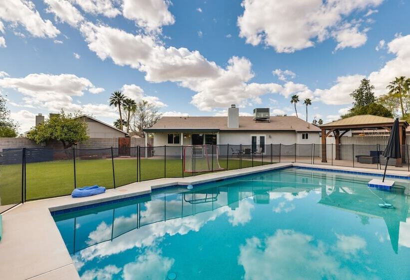 Phoenix Home W/ Private Pool, Fire Pit & Swing Set