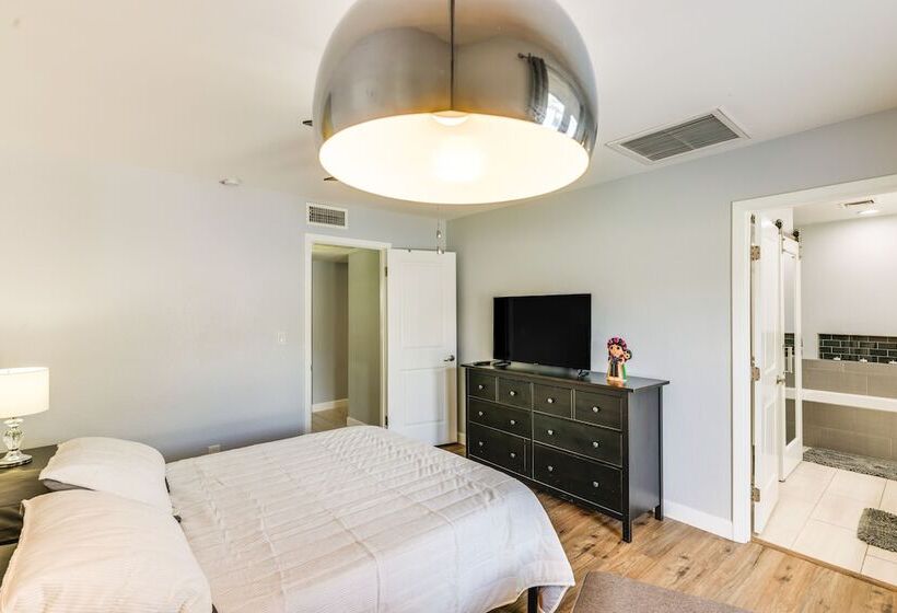 Phoenix Home W/ Private Pool, Fire Pit & Swing Set