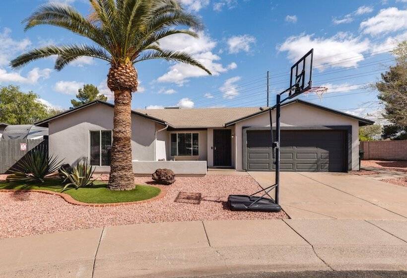 Phoenix Home W/ Private Pool, Fire Pit & Swing Set