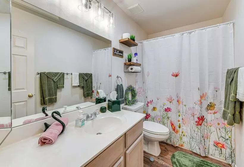 Quiet Chandler Home W/ Game Room, 2 Mi To Downtown