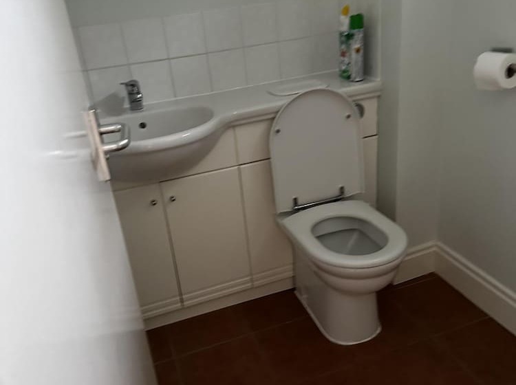 Residens Riverside Retreat   Luxurious 4 Bedroom House