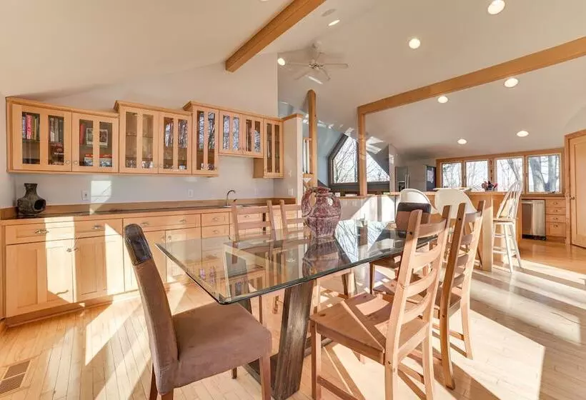 Serene Suttons Bay Home W/ Fire Pit & Wooded Yard