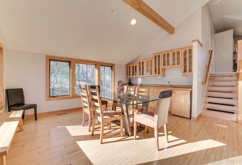 Serene Suttons Bay Home W/ Fire Pit & Wooded Yard