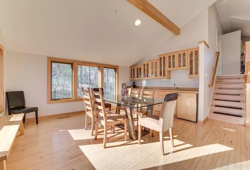 Serene Suttons Bay Home W/ Fire Pit & Wooded Yard