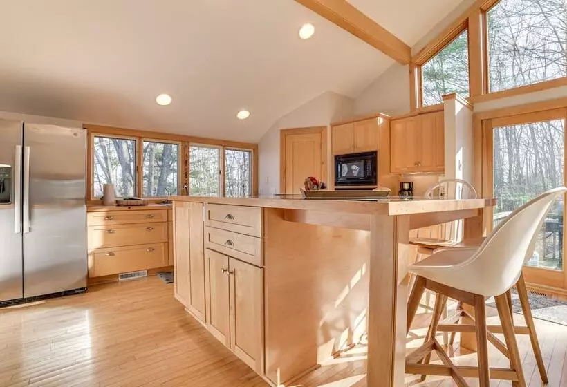 Serene Suttons Bay Home W/ Fire Pit & Wooded Yard