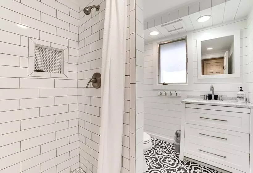 Serene Suttons Bay Home W/ Fire Pit & Wooded Yard