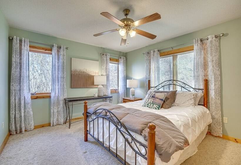 Spacious Stoddard Retreat On Mississippi River!