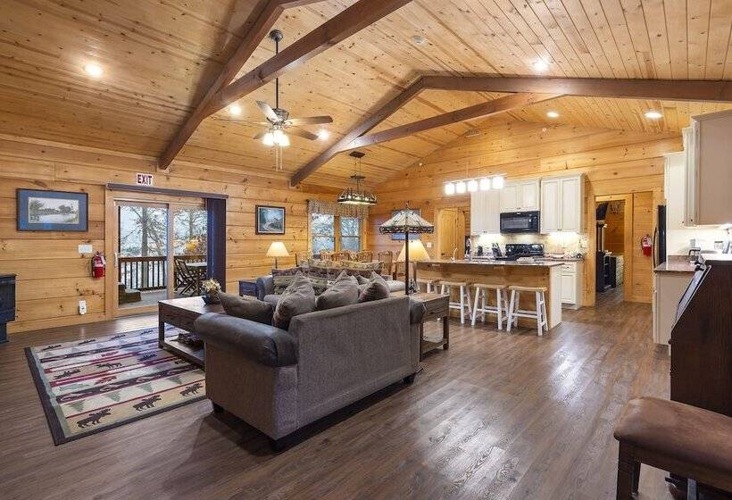 Teals Treasure Secluded Lakeside Cabin For 8!