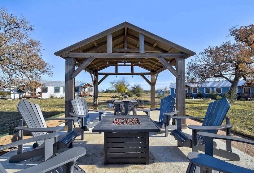 The Windmill Breathtaking Hill Country Views!