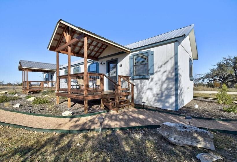 The Windmill Breathtaking Hill Country Views!