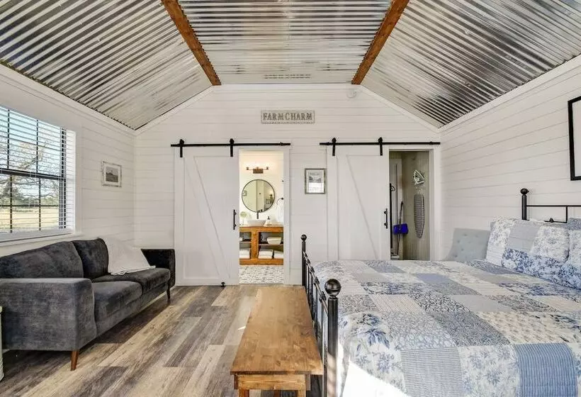 The Windmill Breathtaking Hill Country Views!