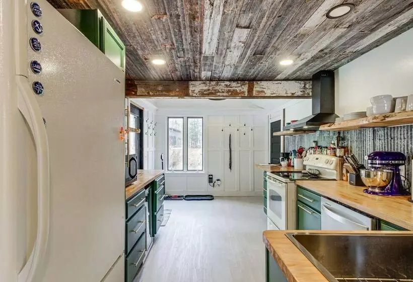 Waterfront Duluth Cabin W/ Deck & River View!