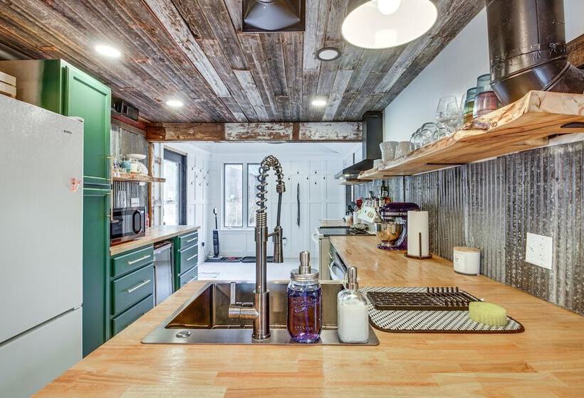 Waterfront Duluth Cabin W/ Deck & River View!