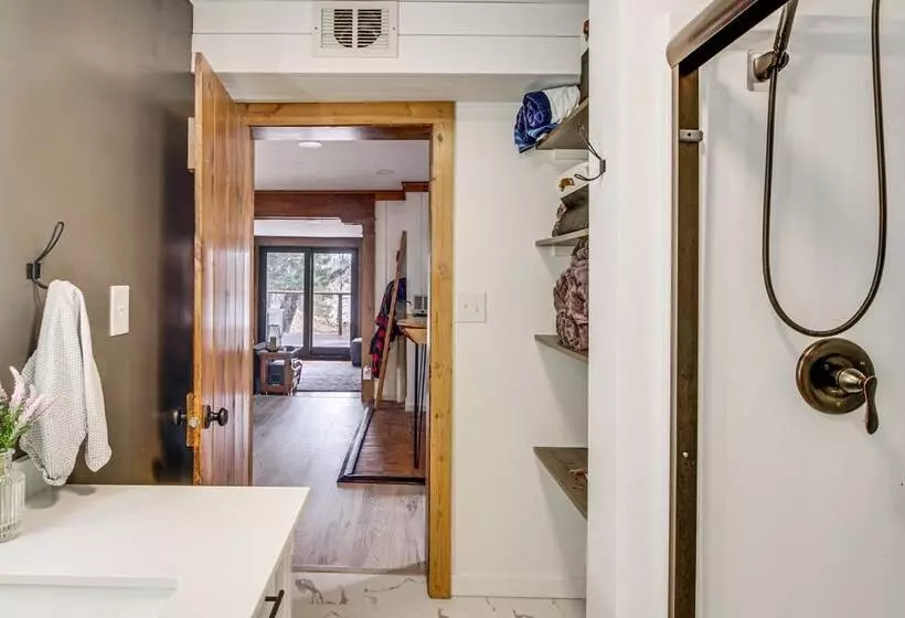 Waterfront Duluth Cabin W/ Deck & River View!