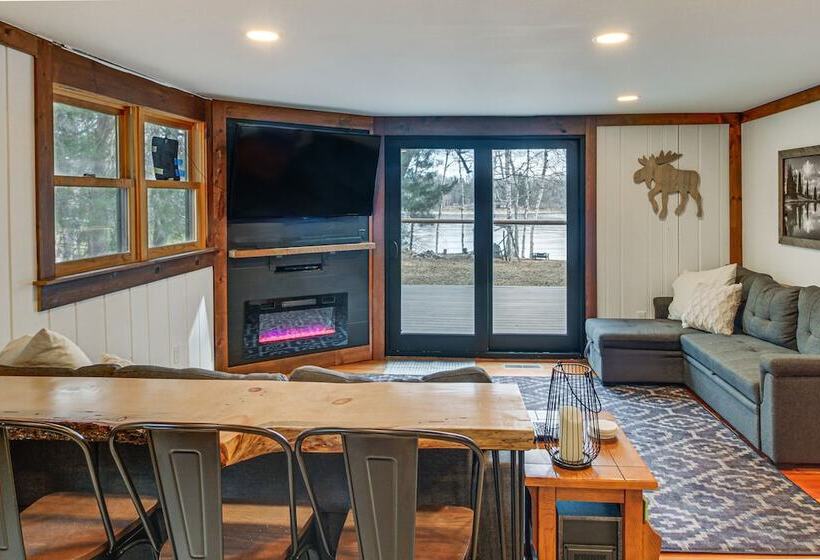 Waterfront Duluth Cabin W/ Deck & River View!