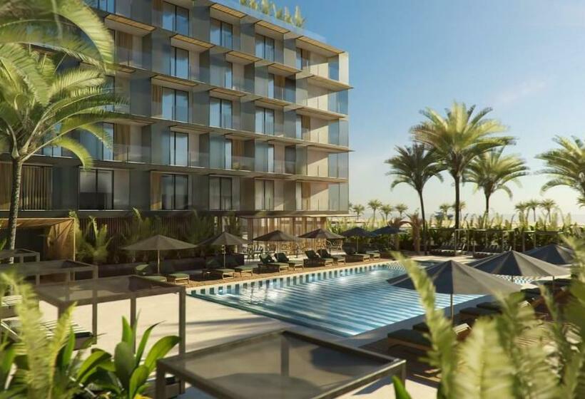 هتل Estimar Marina Farnals 5 & Two