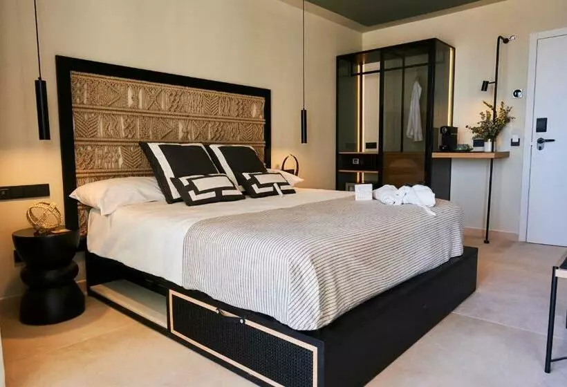 Hotelli Estimar Marina Farnals 5 & Two