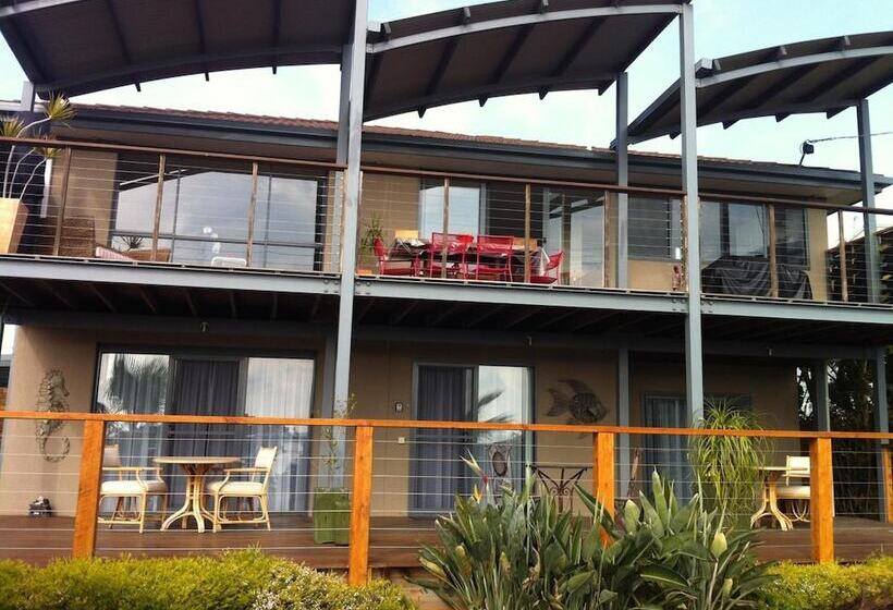 Corinella On The Esplanade Bed & Breakfast