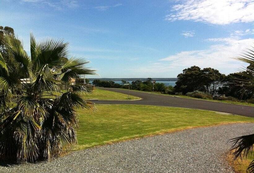 Corinella On The Esplanade Bed & Breakfast
