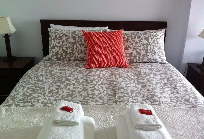 Corinella On The Esplanade Bed & Breakfast