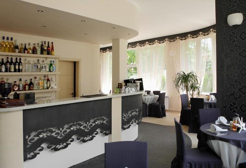 Family Hotel Diana